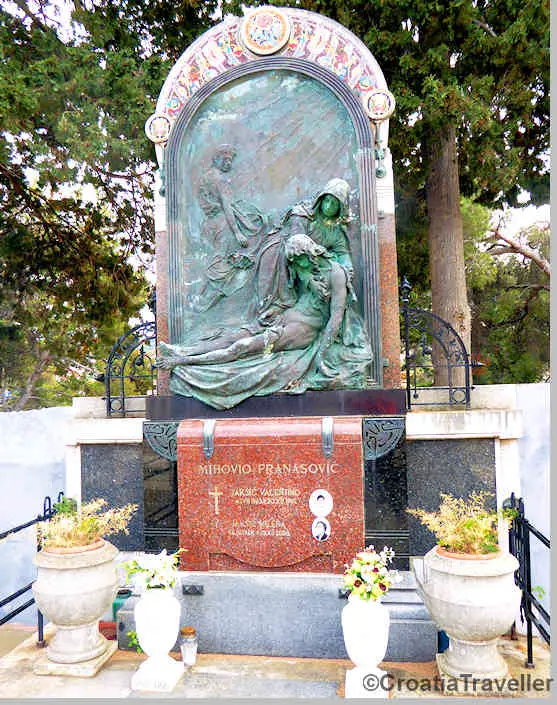Franavosic tombstone, Supetar