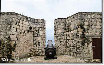 Cannon in Hvar's Fortiza