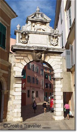 Balbi Arch