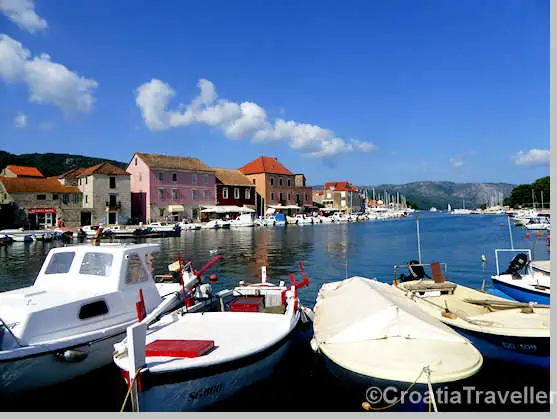 Boats in Stari Grad harbour