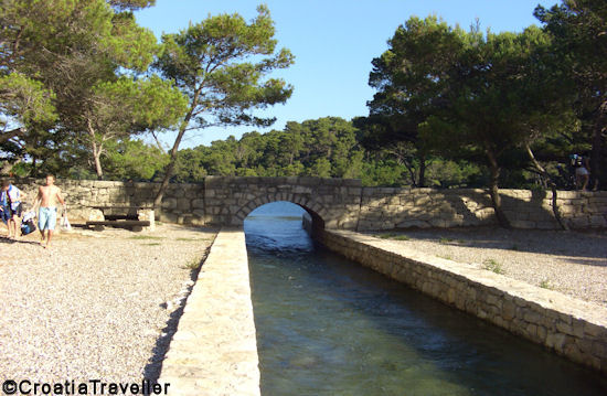 Bridge connecting lakes in Mljet National Park