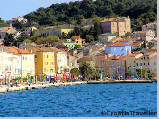 Mali Losinj Port, Losinj