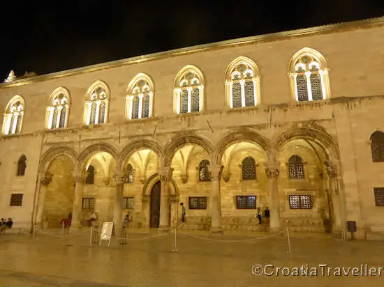 Rector's Palace at night