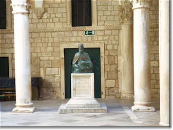 Rector's Palace atrium