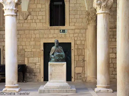 Rector's Palace Atrium