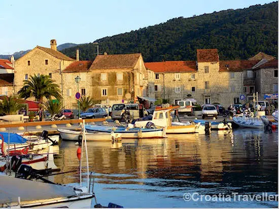 Stari Grad harbour